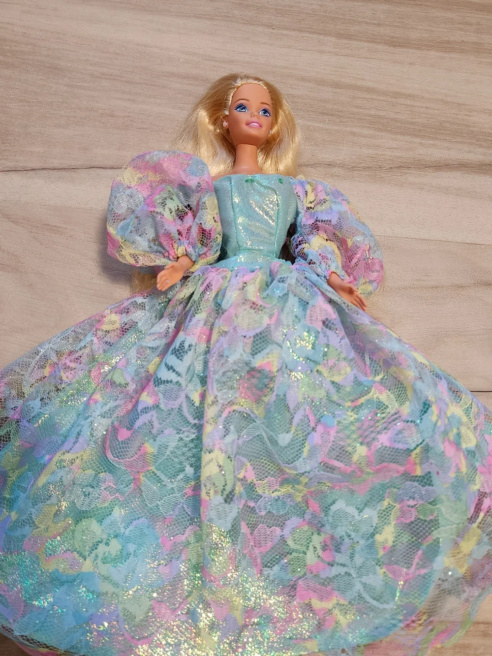 Vintage 1994 Spring Bouquet Barbie Doll  Enchanted Seasons Collection Pastel